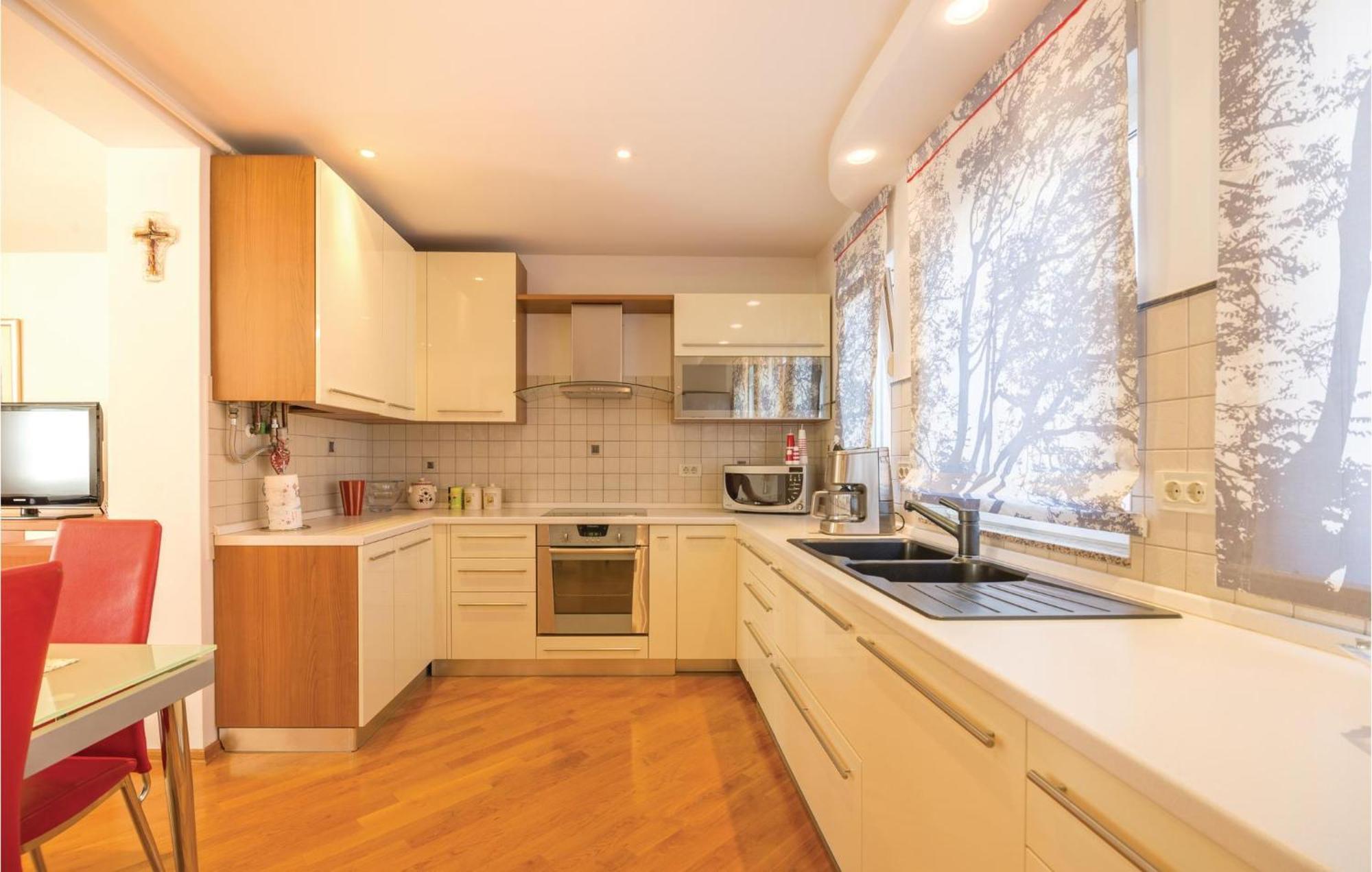 Cozy Apartment In Rijeka With Kitchen Dış mekan fotoğraf