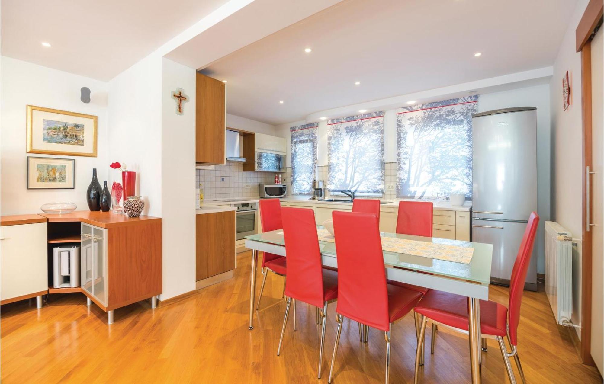 Cozy Apartment In Rijeka With Kitchen Dış mekan fotoğraf